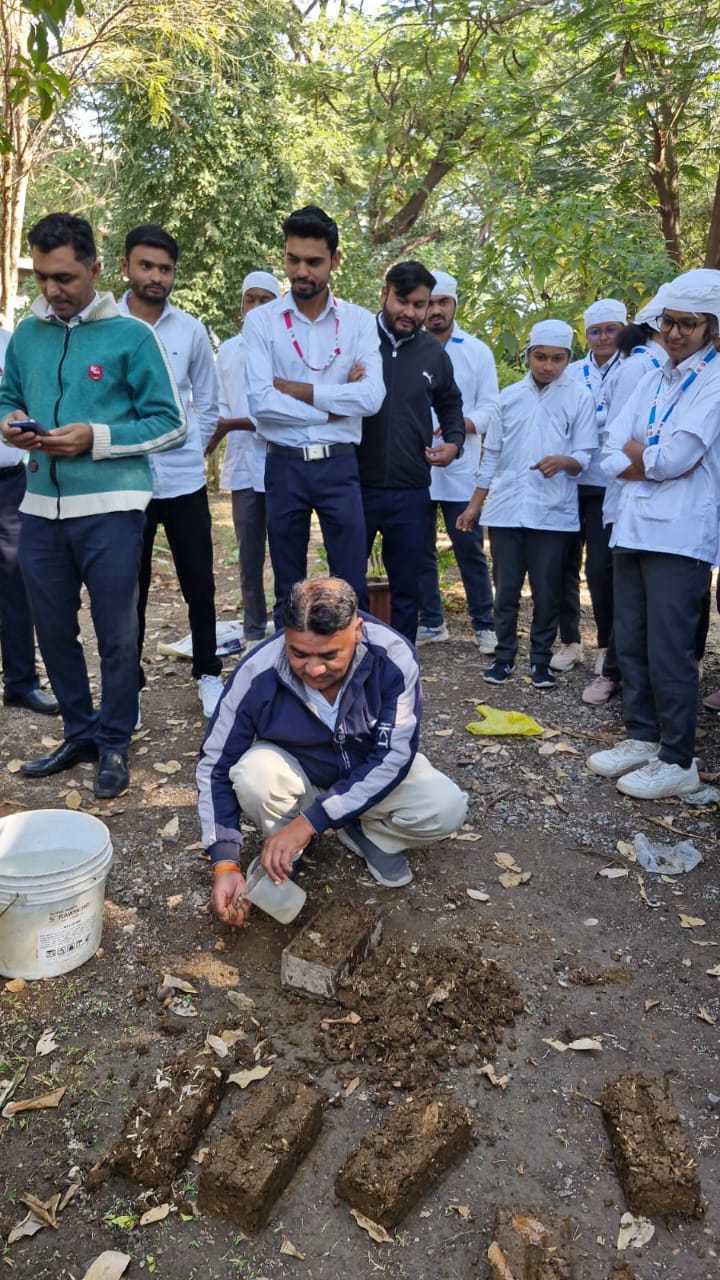 “On today’s date, 15/12/2025, the Department of Pharmacognosy, Smt. Sharadchandrika Suresh Patil College of Pharmacy, Chopda, successfully conducted a one-day Entrepreneurship Training Program titled 