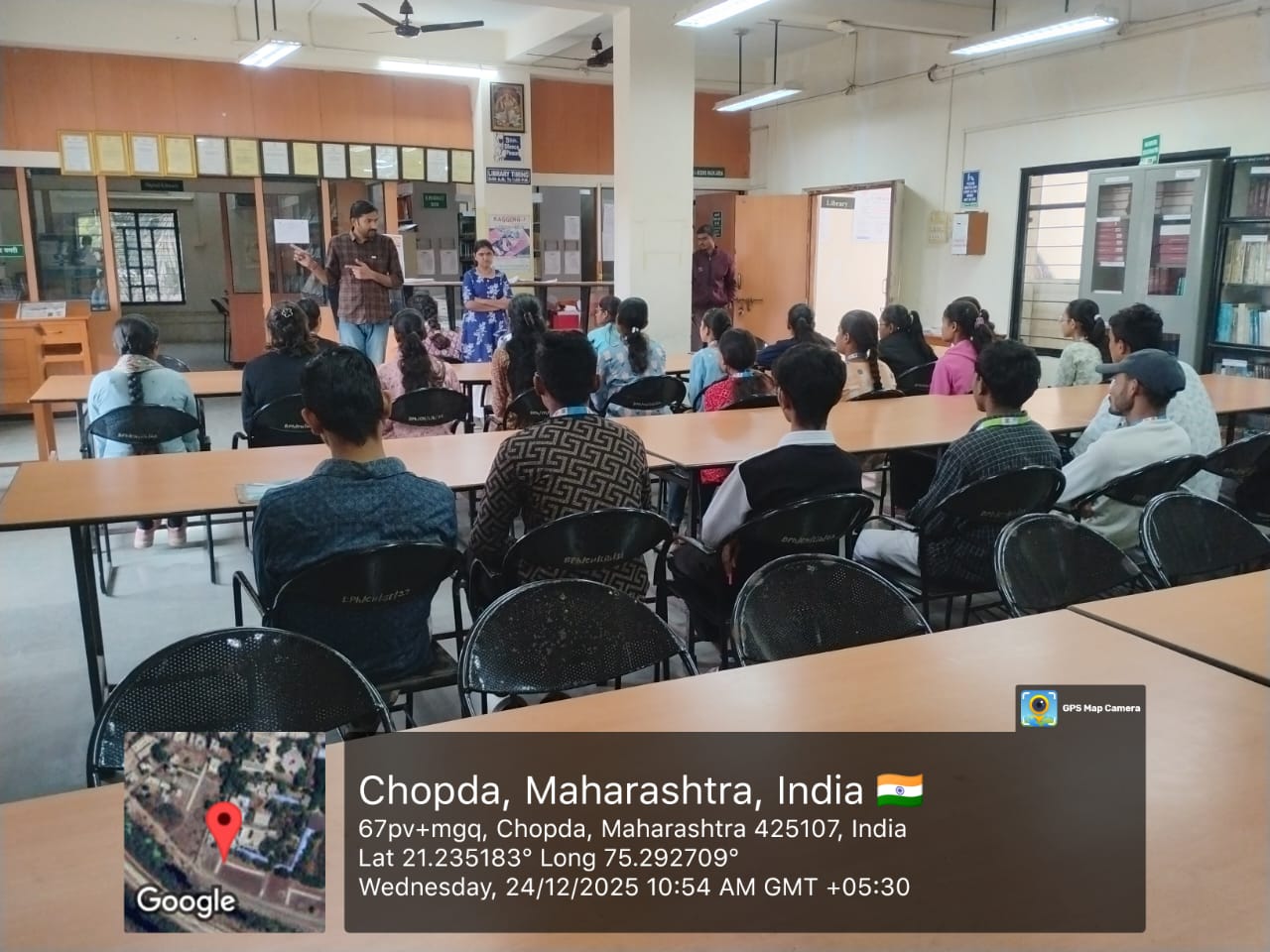 The Library Department of SMT. Sharadchandrika Suresh Patil College of Pharmacy, Chopda successfully organized a Library Orientation Program (Student Support / Library User Education) on 24 December 2